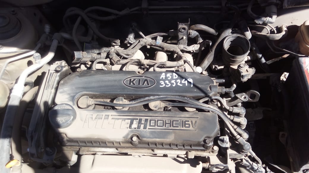  Kia RIO 2004    EN DESARME